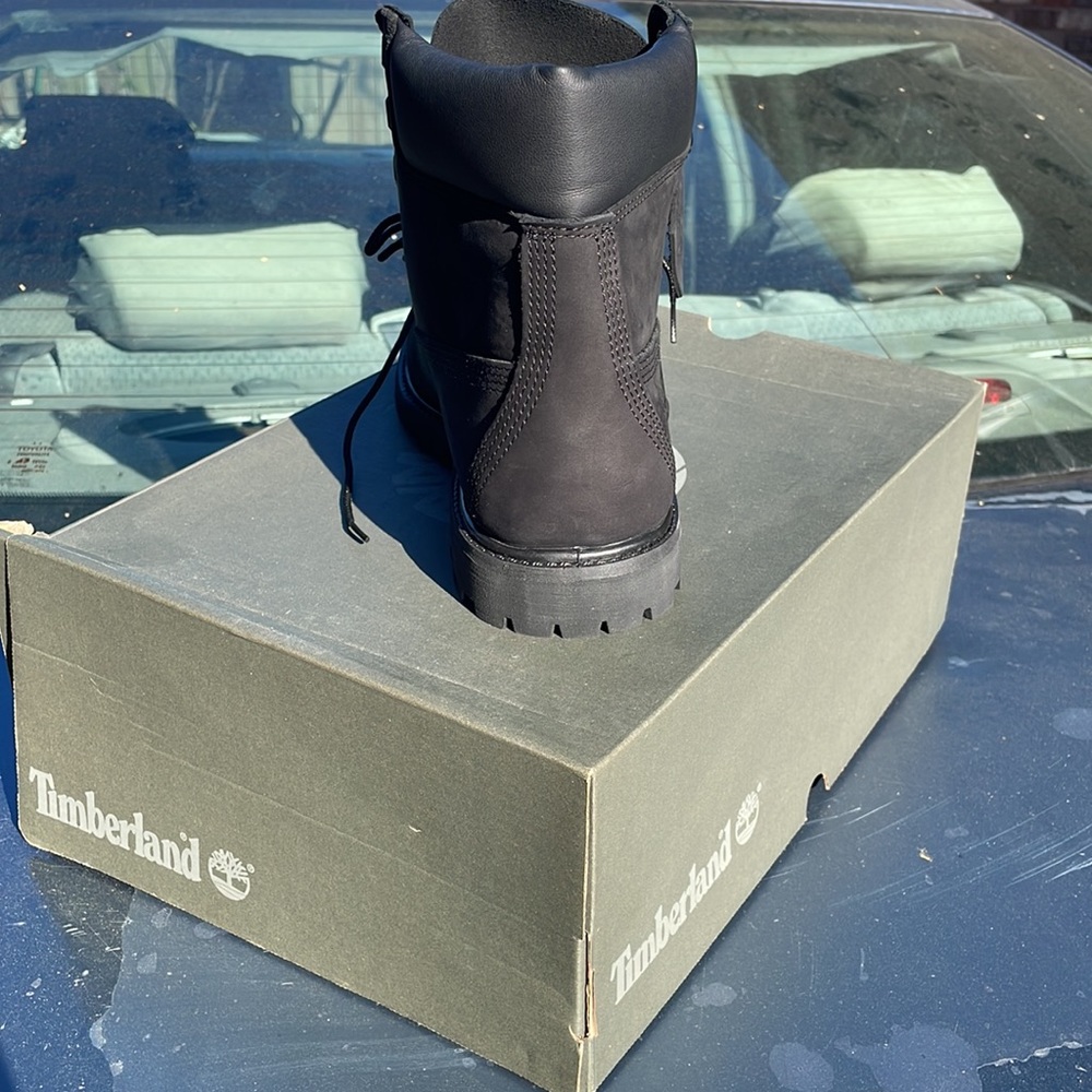 Timberland Boot - Picture 2 of 4